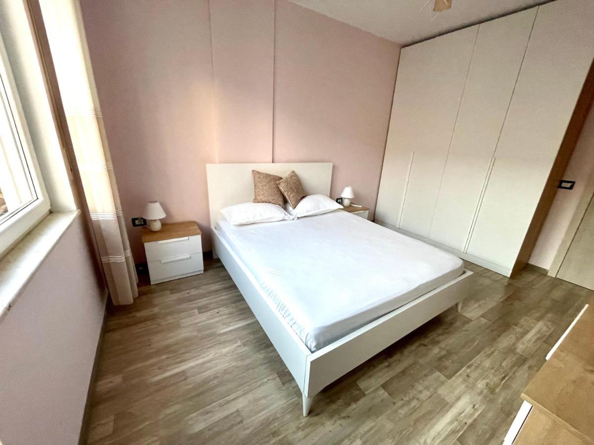 Modern & Cozy Apartment Tiranë Ngoại thất bức ảnh